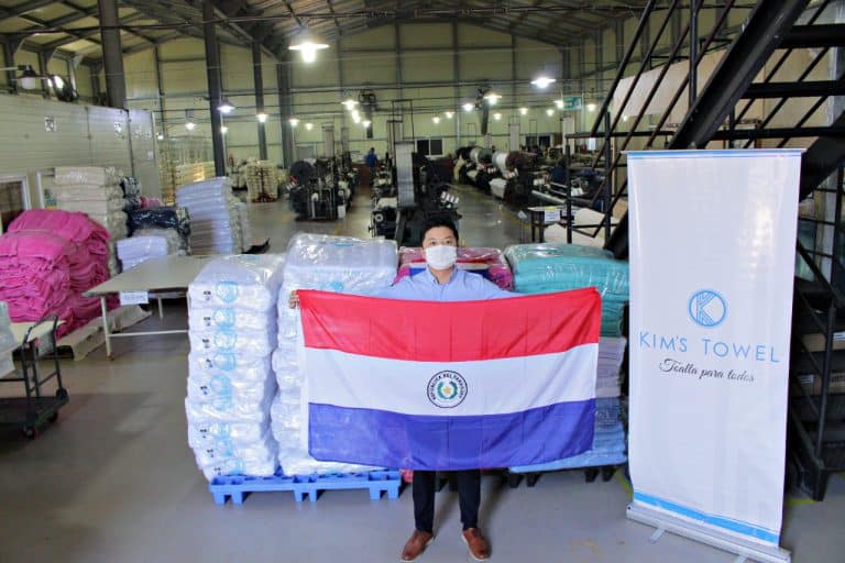 Industria paraguaya exporta toallas a Uruguay