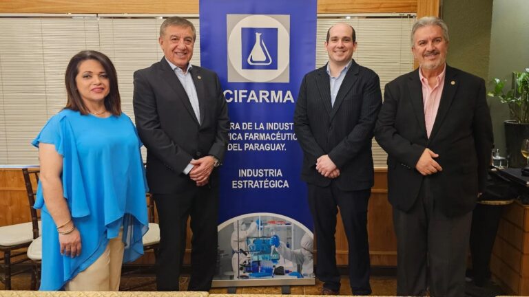 CIFARMA festejó sus logros en brindis de Fin de Año