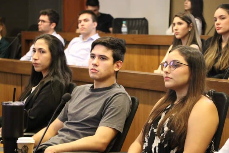 UIP Joven desarrolló charla sobre gestión patrimonial y financiera