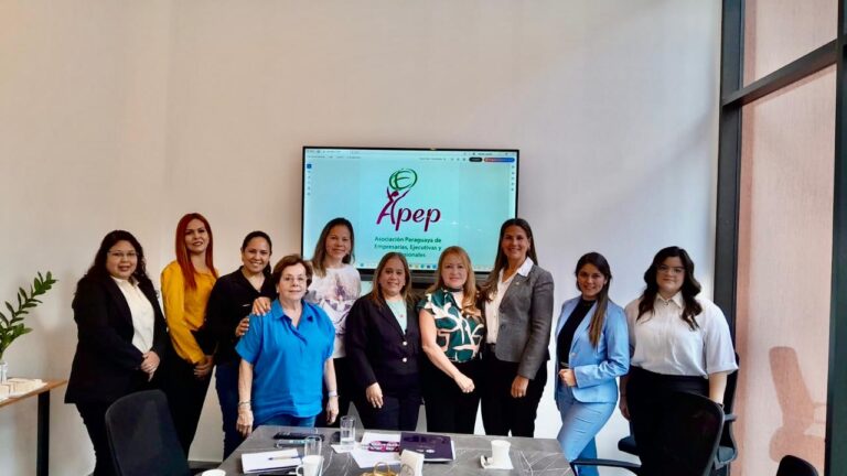 Colaboración entre UIP y APEP busca potenciar innovación y sostenibilidad empresarial