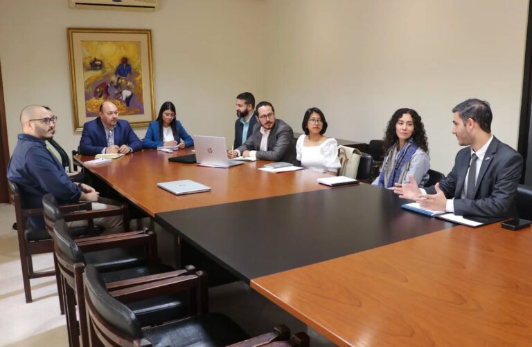 Intercambio técnico aportó miradas internacionales al análisis económico regional