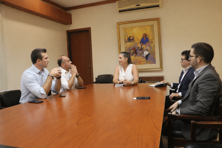 Empresa española evalúa producir tecnología industrial en Paraguay        