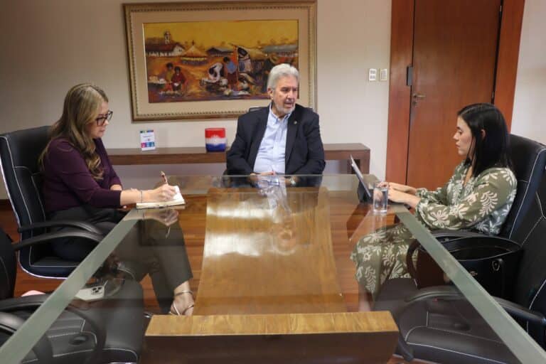 IFC explora oportunidades de inversión en Paraguay con foco en energía, logística y transporte