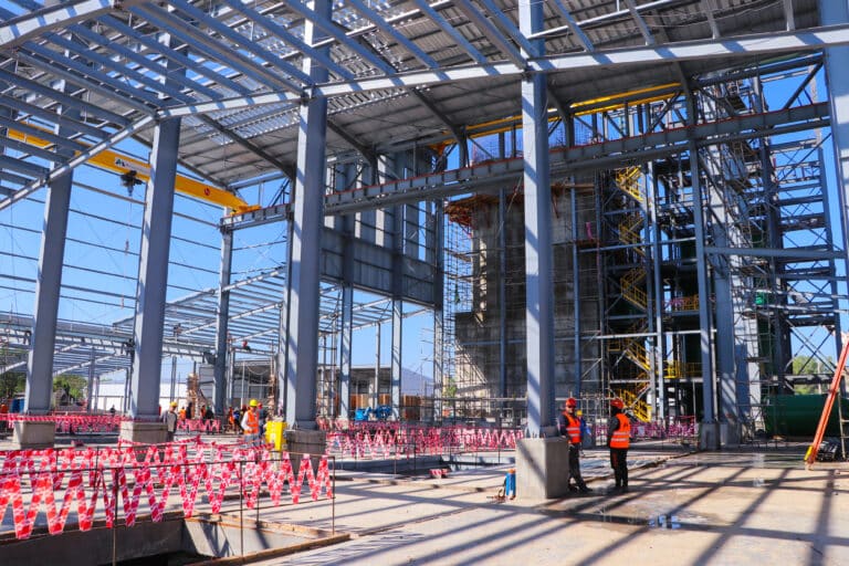 Paraguay se posiciona en la industria del vidrio con una planta única en el mundo