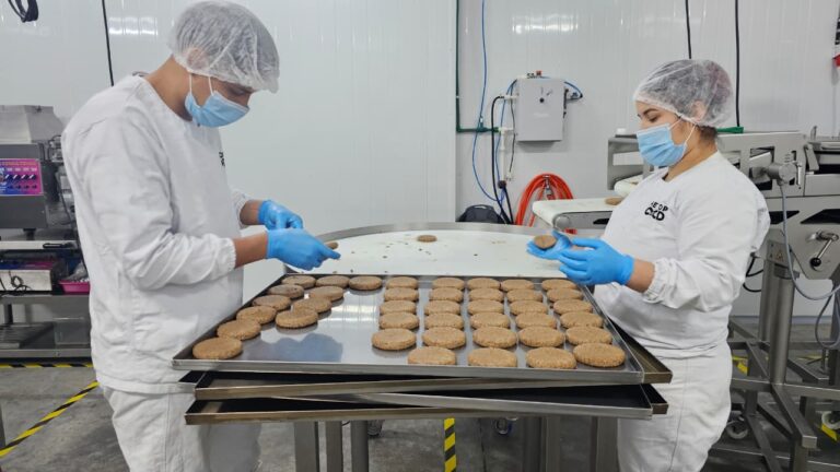 The Top Food impulsa la innovación en alimentos y lleva producción paraguaya a Brasil